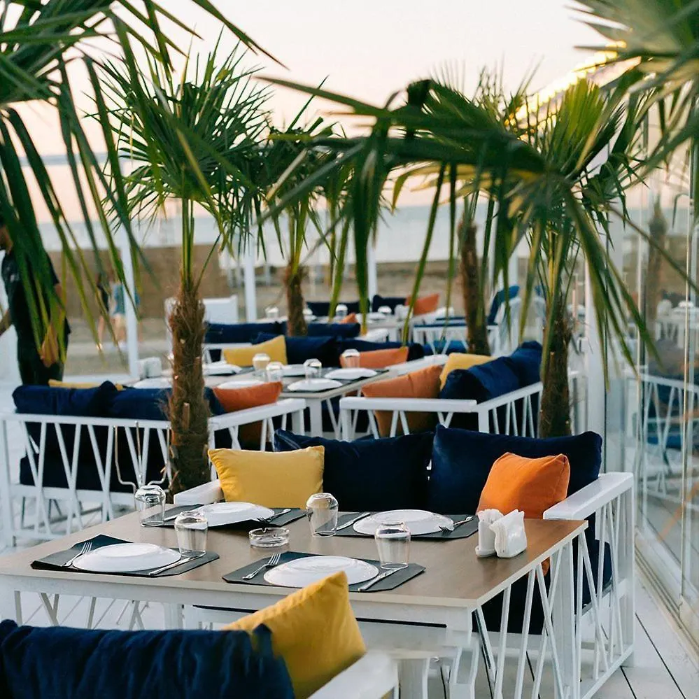 Sea Breeze Apartment For Family Baku